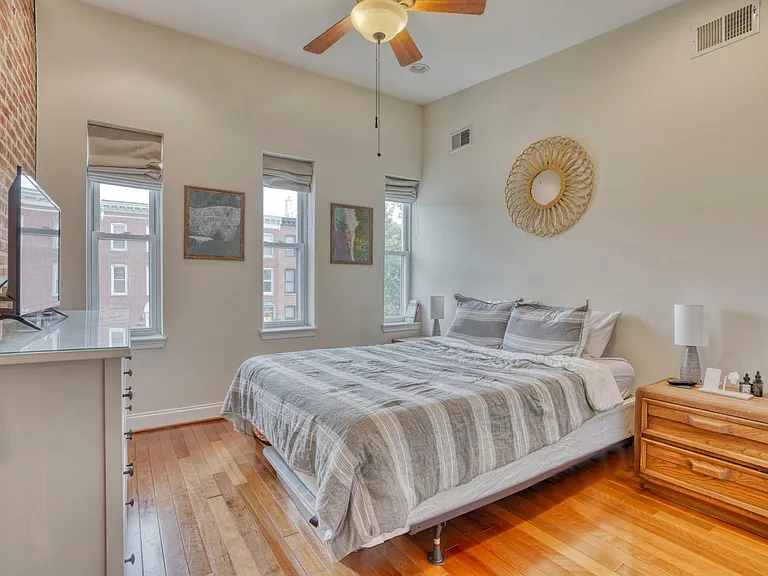1714 S Hanover St — Photo 17