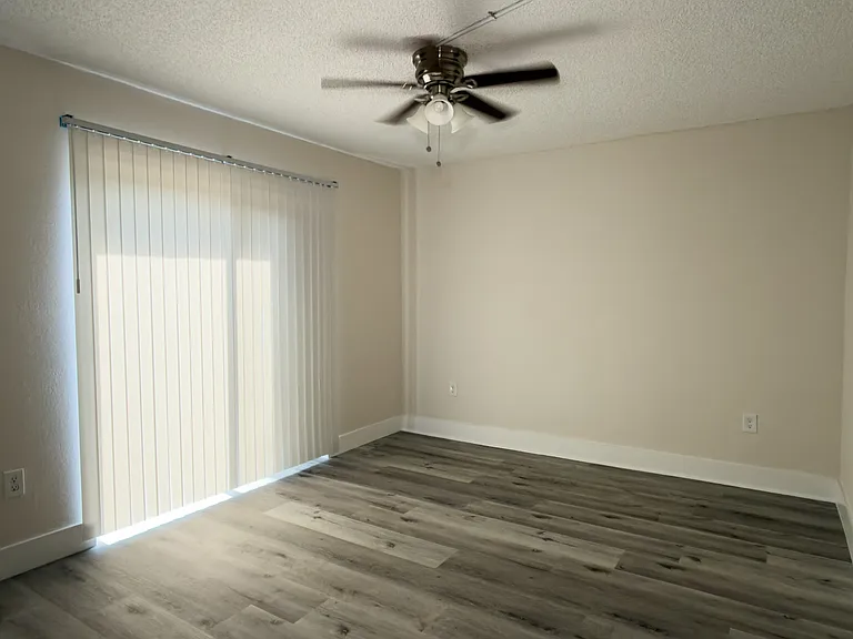 5222 Cedarbend Dr #4 — Photo 25