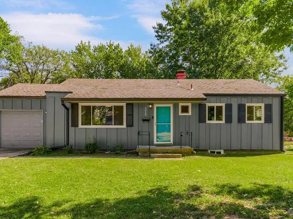9929 Charlotte St, Kansas City, MO 64131
