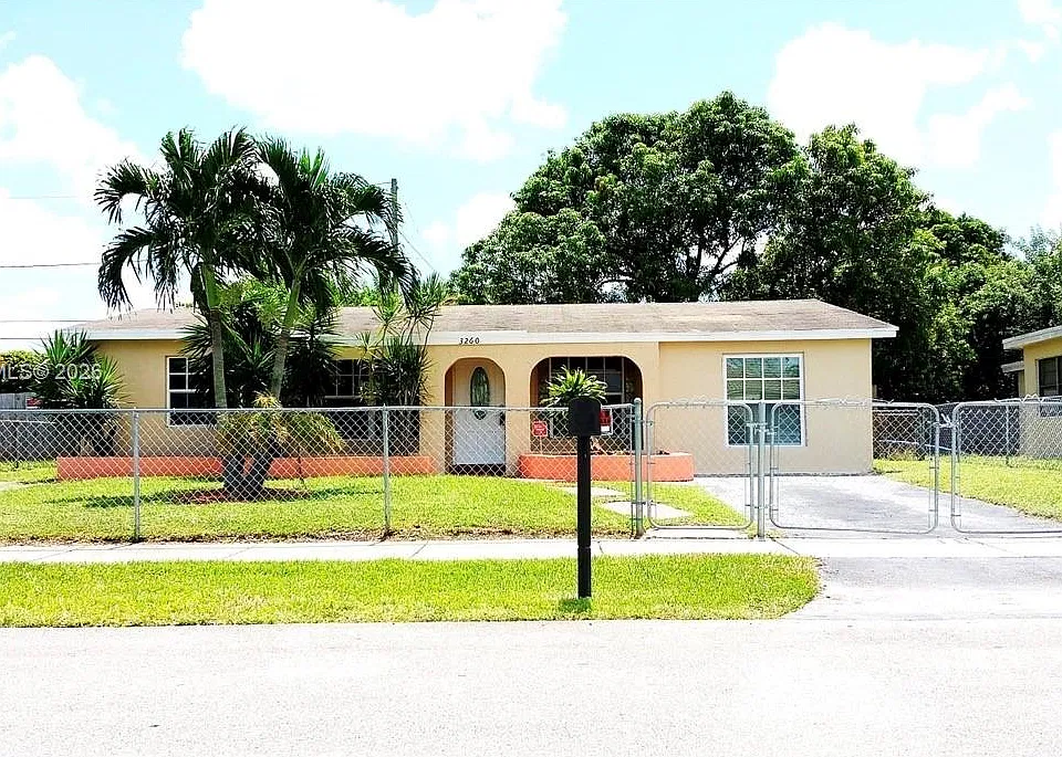 3260 NW 14th Pl