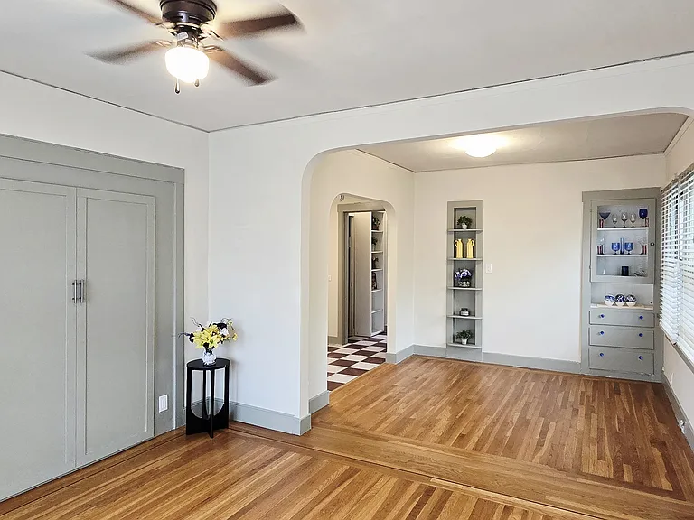 2533 Castro Way #4 — Photo 4