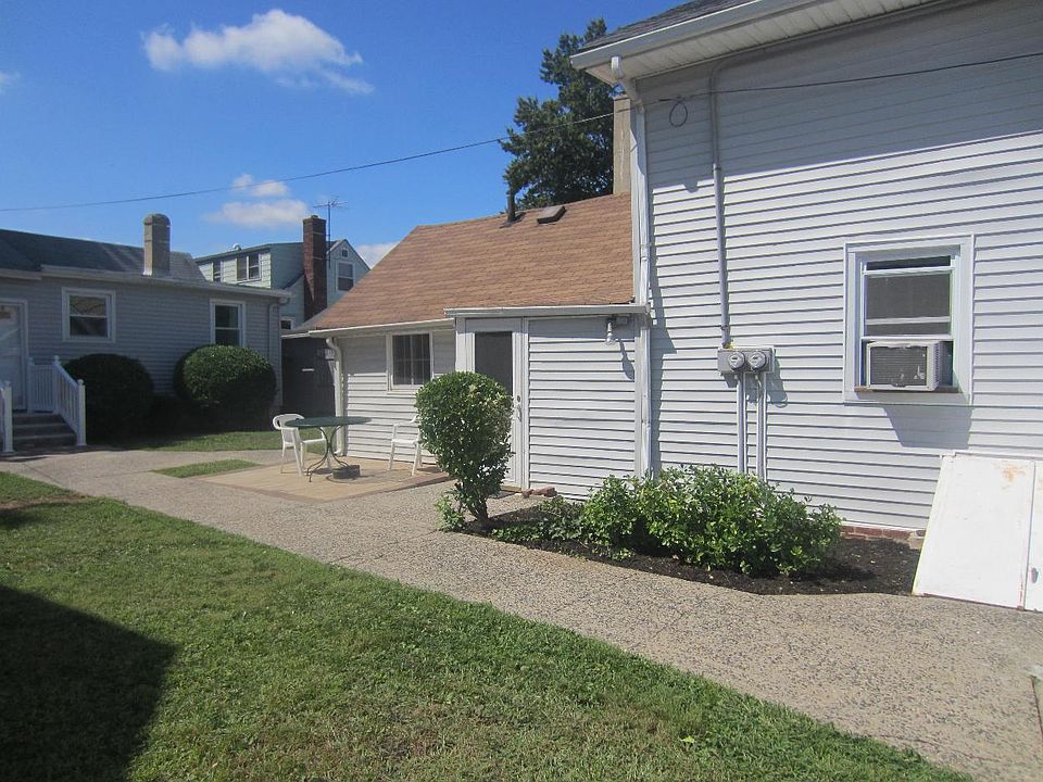 1st image of 246 Midland Ave