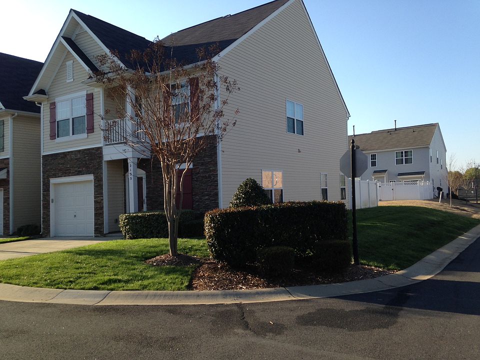 End unit on corner-rare find