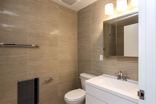 Rented by Nooklyn NYC LLC | media 45