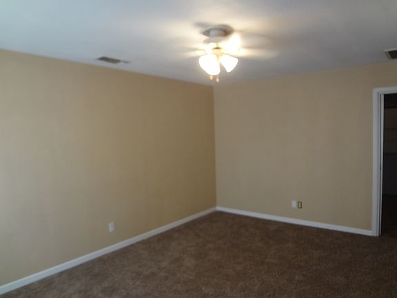 4th image of 1509 Avenue G