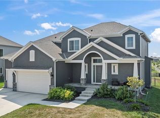 24795 W 89th Ter, Lenexa, KS 66227