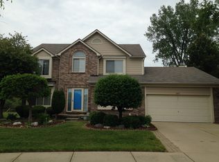 4947 Davis Ct, Troy, MI 48085