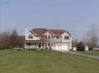 7374 Baldwin Rd, Swartz Creek, MI 48473