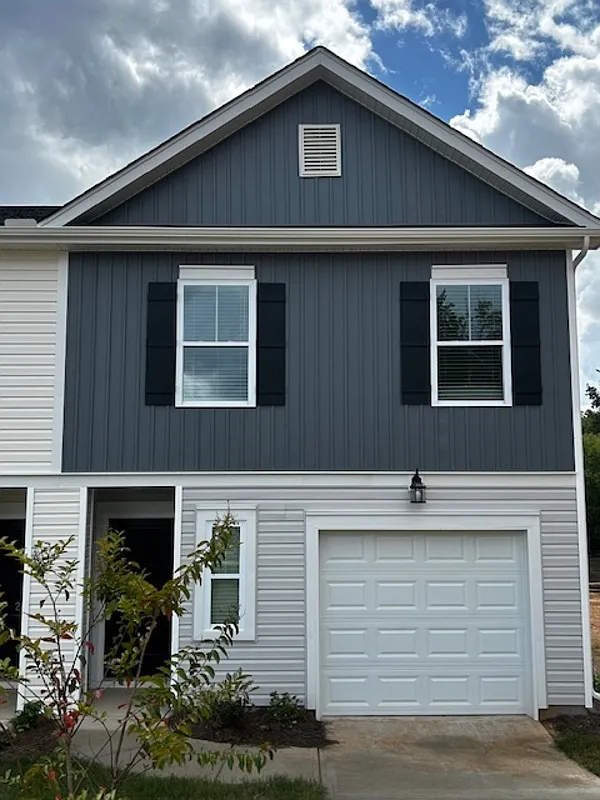 Building Photo - 23 Spring Pine Ct #1