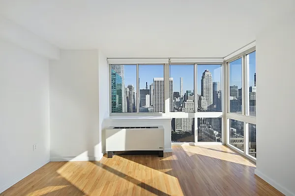 Rented by Gotham Organization | media 19