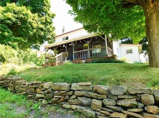 366 Hickernell Rd, Fombell, PA 16123