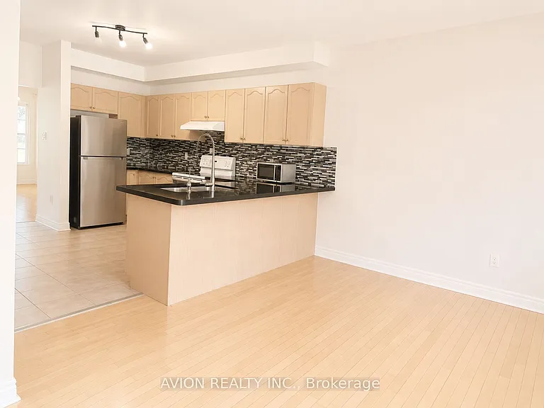 9 Riverlands Ave — Photo 4