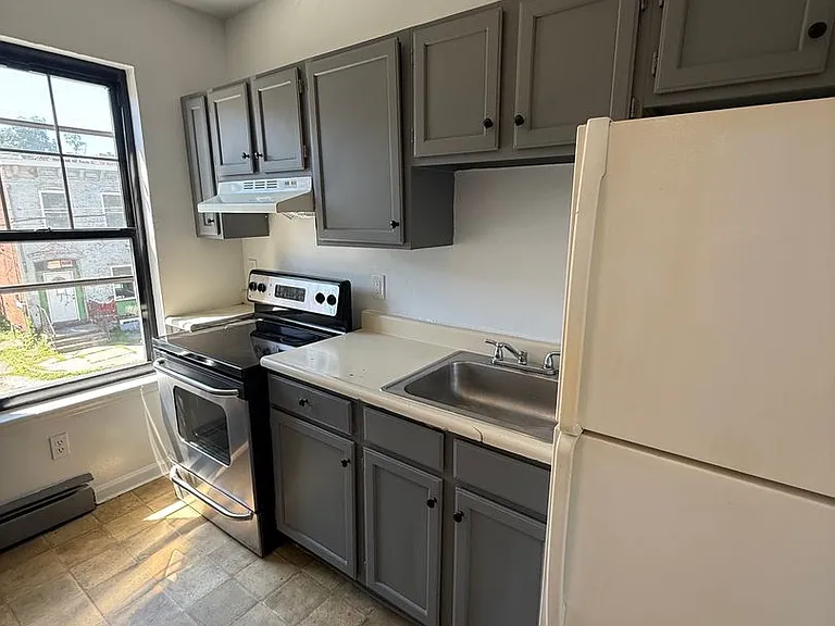 31 Lander St. — Photo 3
