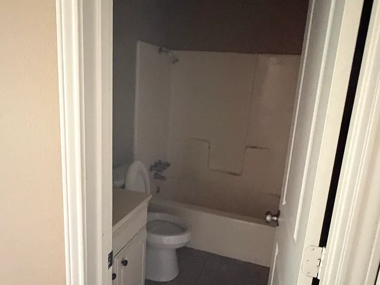 5056 Oak Hill Dr — Photo 13