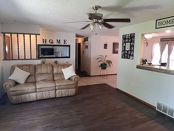 5th image of 809 Prospect Ave