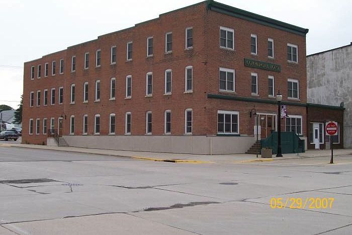 146 South Broadway