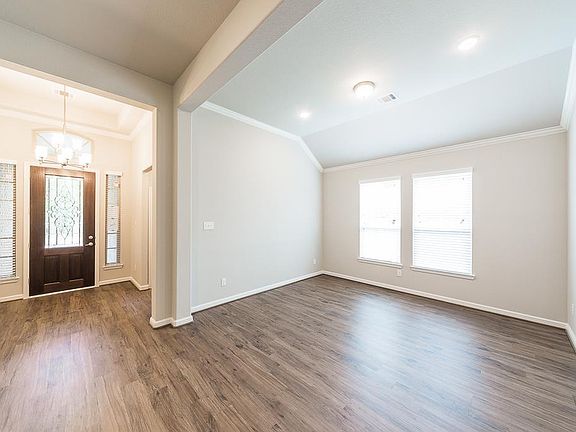 4th image of 105 Gray Vervain Ct