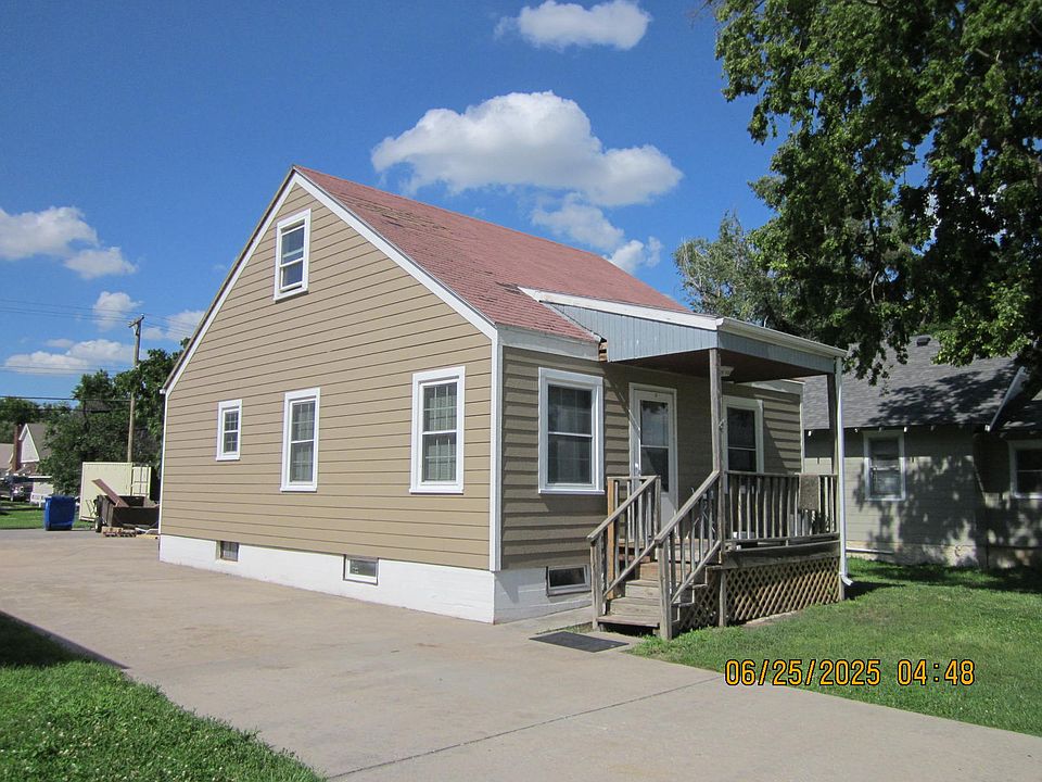 1st image of 715 E Elizabeth St
