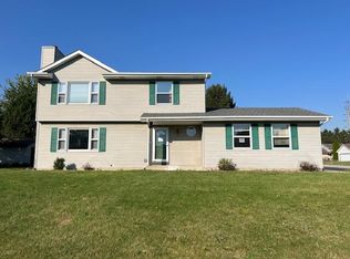 4622 Pilgrim Dr, Racine, WI 53404