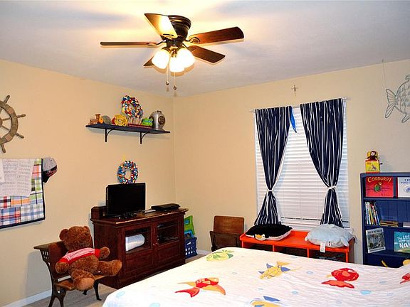 5th image of 3217 Berryfield Ln