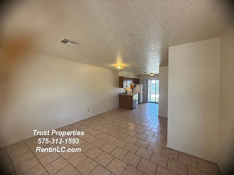 472 Calle De Oro — Photo 2