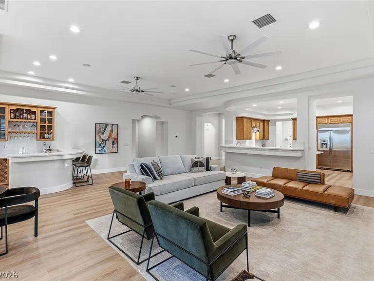 10848 Ickworth Ct — Photo 7