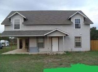7925 W Rockport Rd, Von Ormy, TX 78073