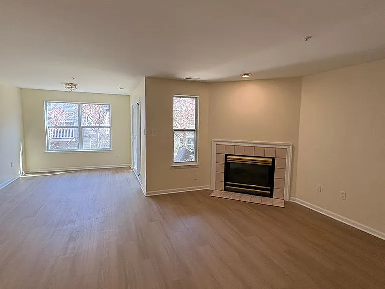 4211 Huntshire Rd — Photo 18