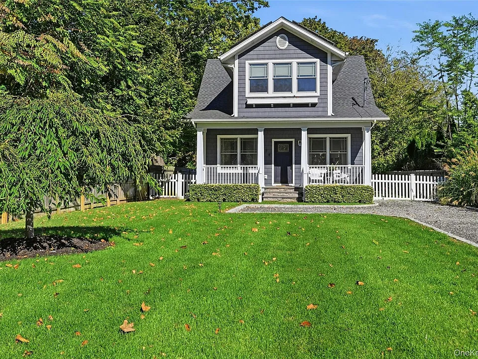 174 Manor Ln