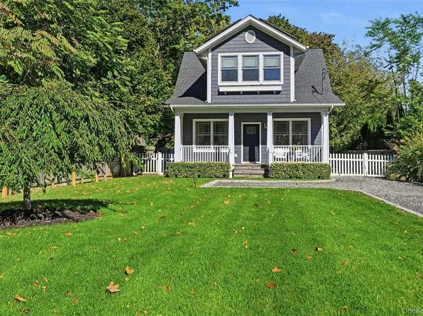 174 Manor Ln, Riverhead, NY 11901