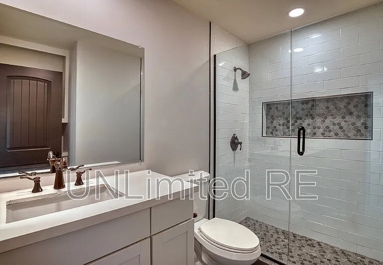 1435 Beefeater Dr — Photo 11