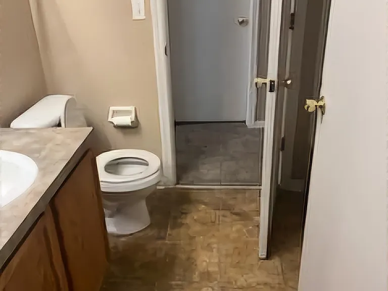 221 Beech Brook St — Photo 5