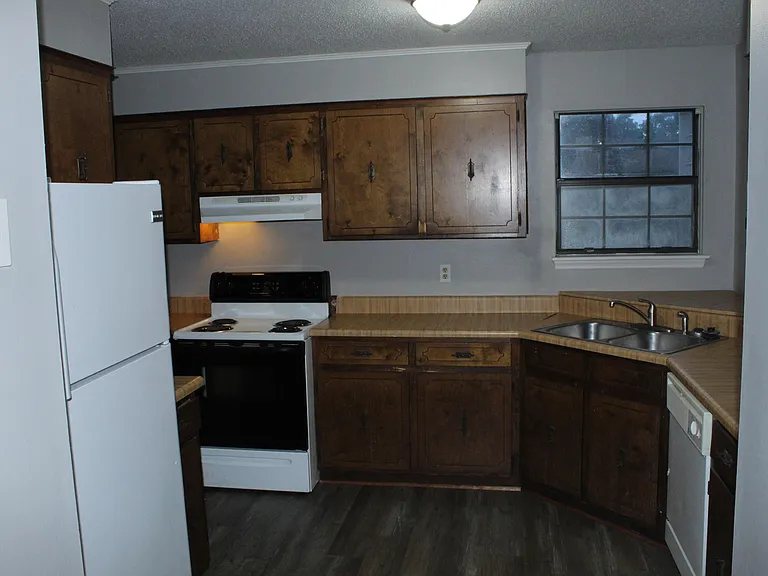 446 Pheasant Run Dr — Photo 18