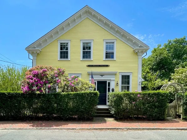 109 Orange St, Nantucket, MA 02554