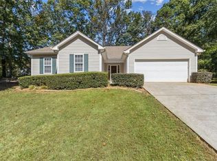 176 Creekview Dr, Hoschton, GA 30548
