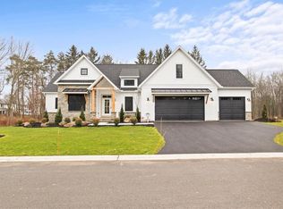 947 Timberland Ct, Webster, NY 14580