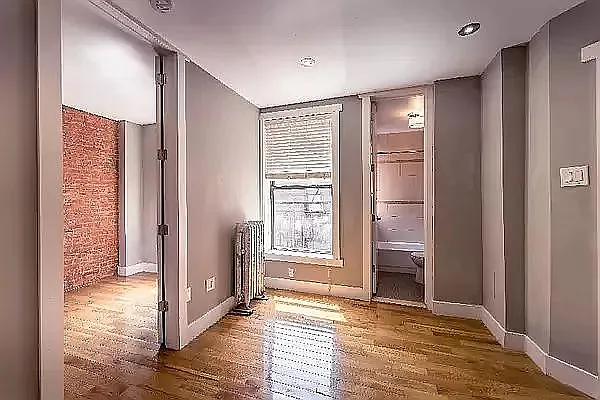 Rented by Executive Towers  | media 13