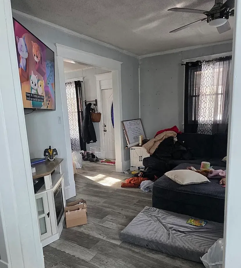440 N Pine St — Photo 4