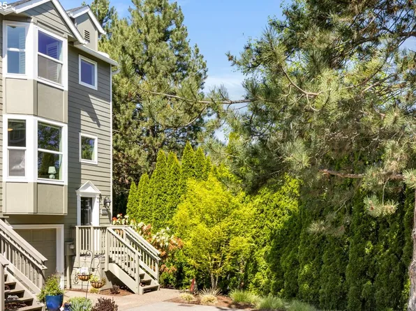 13235 SW Kingston Pl, Tigard, OR 97223