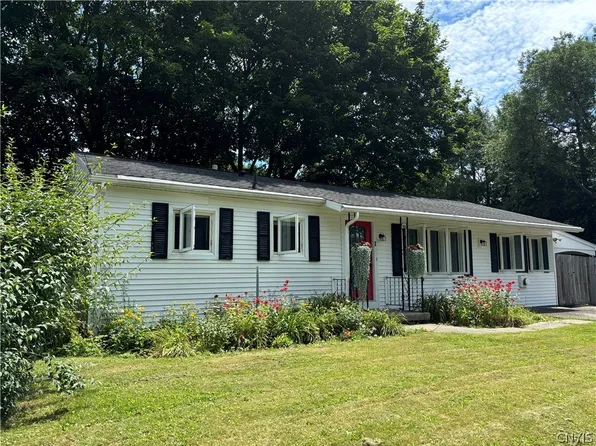 1 Lebanon Dr, Cortland, NY 13045