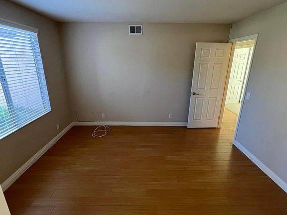 5th image of 1333 Honeyhill Dr