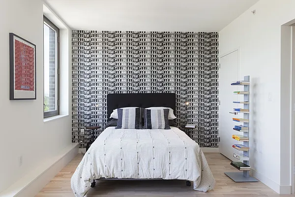 Rented by Lisa Management | media 31