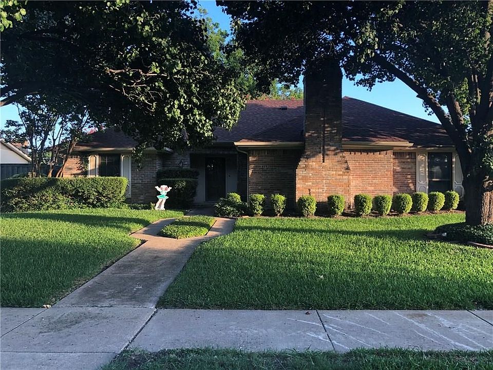 1st image of 2104 J J Pearce Dr