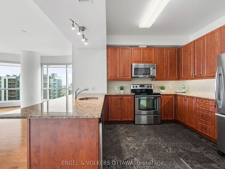 234 Rideau St #2603 — Photo 11