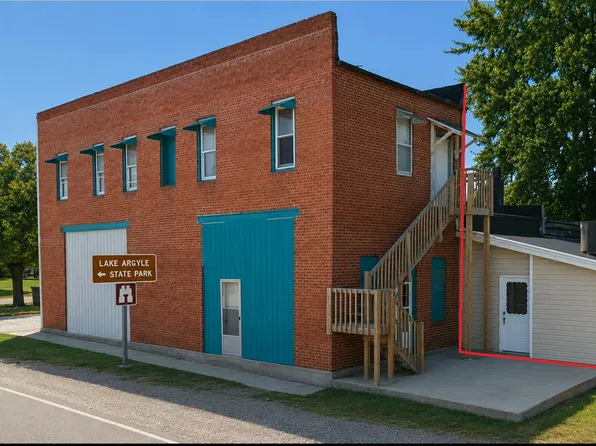 119 N Coal St, Colchester, IL 62326