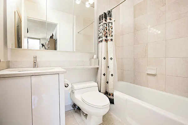 Sold by Keller Williams NYC | media 8