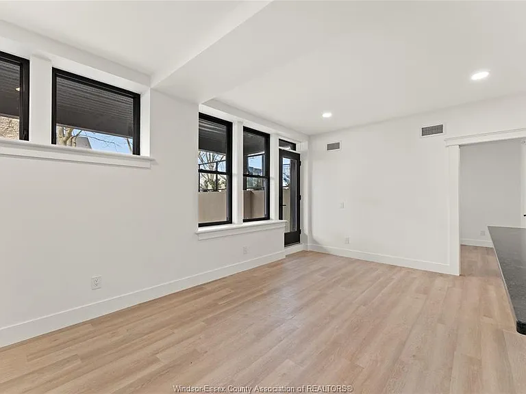 247 Brock St #104 — Photo 16