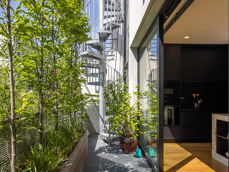 32 Frost St #THM — Photo 20