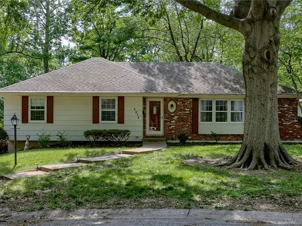 3912 S Stayton Ave, Independence, MO 64055