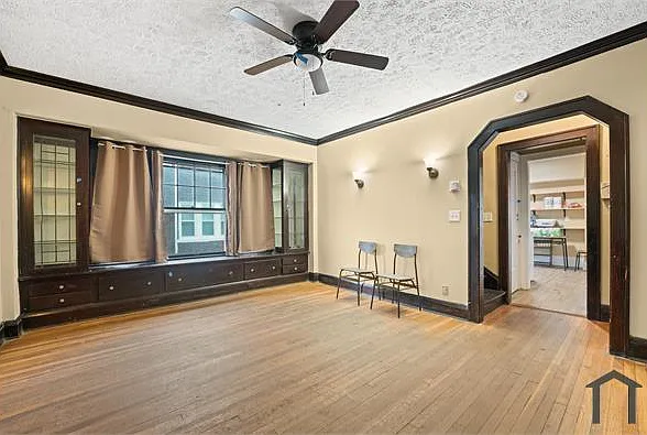 2460 Euclid Heights Blvd — Photo 28